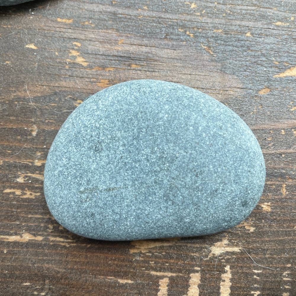 Smooth flat rock for crafting